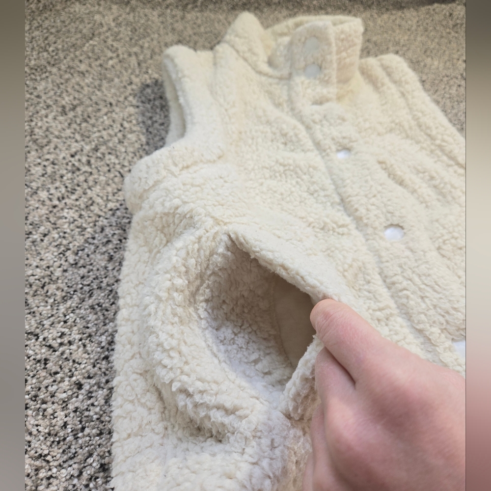 Bluenotes Off White Sherpa Vest Size Small Womens GUC - Picture 4 of 10
